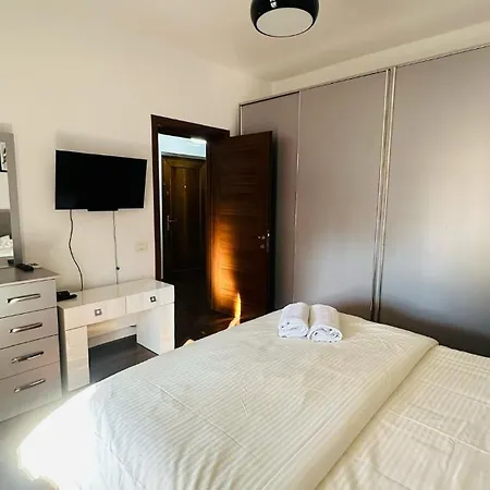 Daire Modern In The Heart Of *